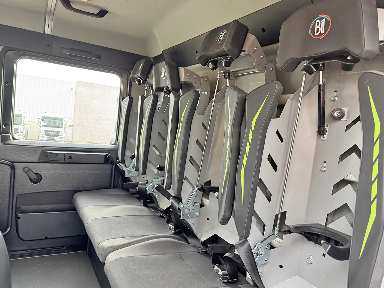 MAN TGM 18.290 BB CH 4x4 Camion de pompiers 13