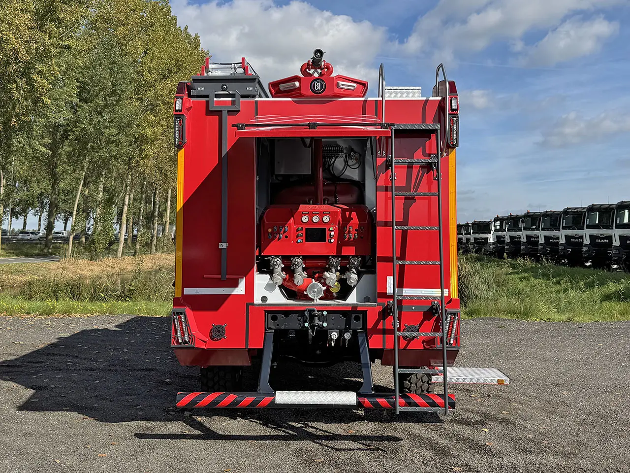 MAN TGM 18.290 BB CH Fire Fighter Truck 4x4 25