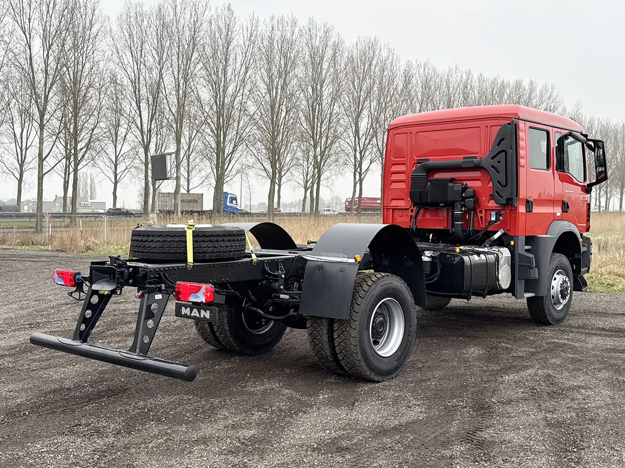 MAN TGM 18.320 BB CH Chassis Cabin 4x4 2