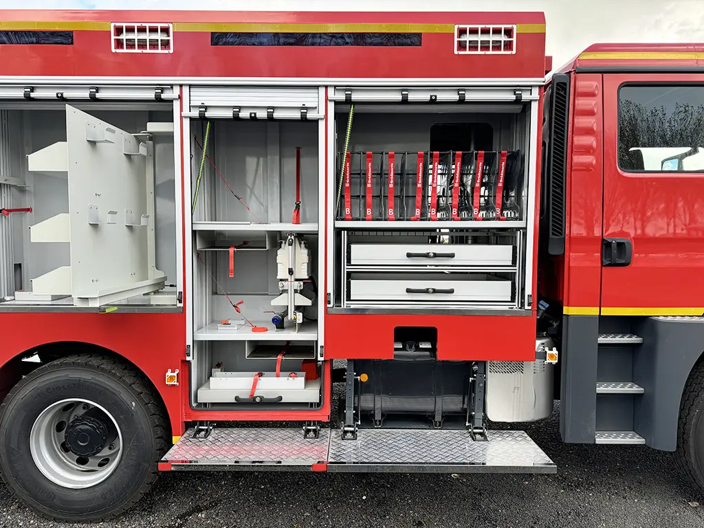 MAN TGM 18.320 BB CH Fire Fighter Truck 4x4 16