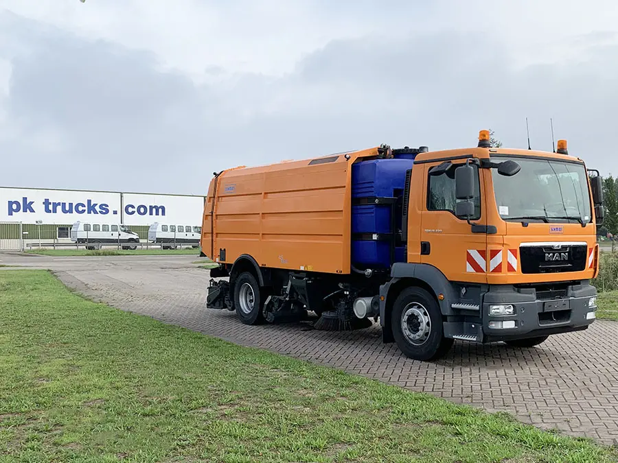 MAN TGM 18.330 BB Balayeuse 4x2 4