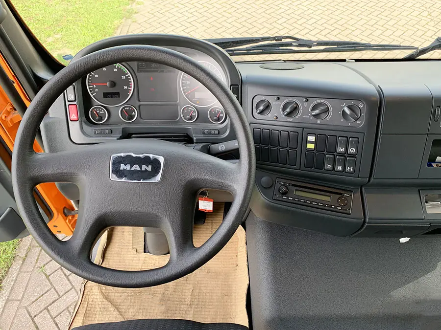 MAN TGM 18.330 BB 4x2 Sweeper Truck 9