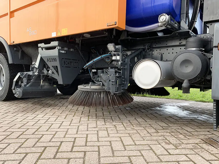 MAN TGM 18.330 BB Balayeuse 4x2 16