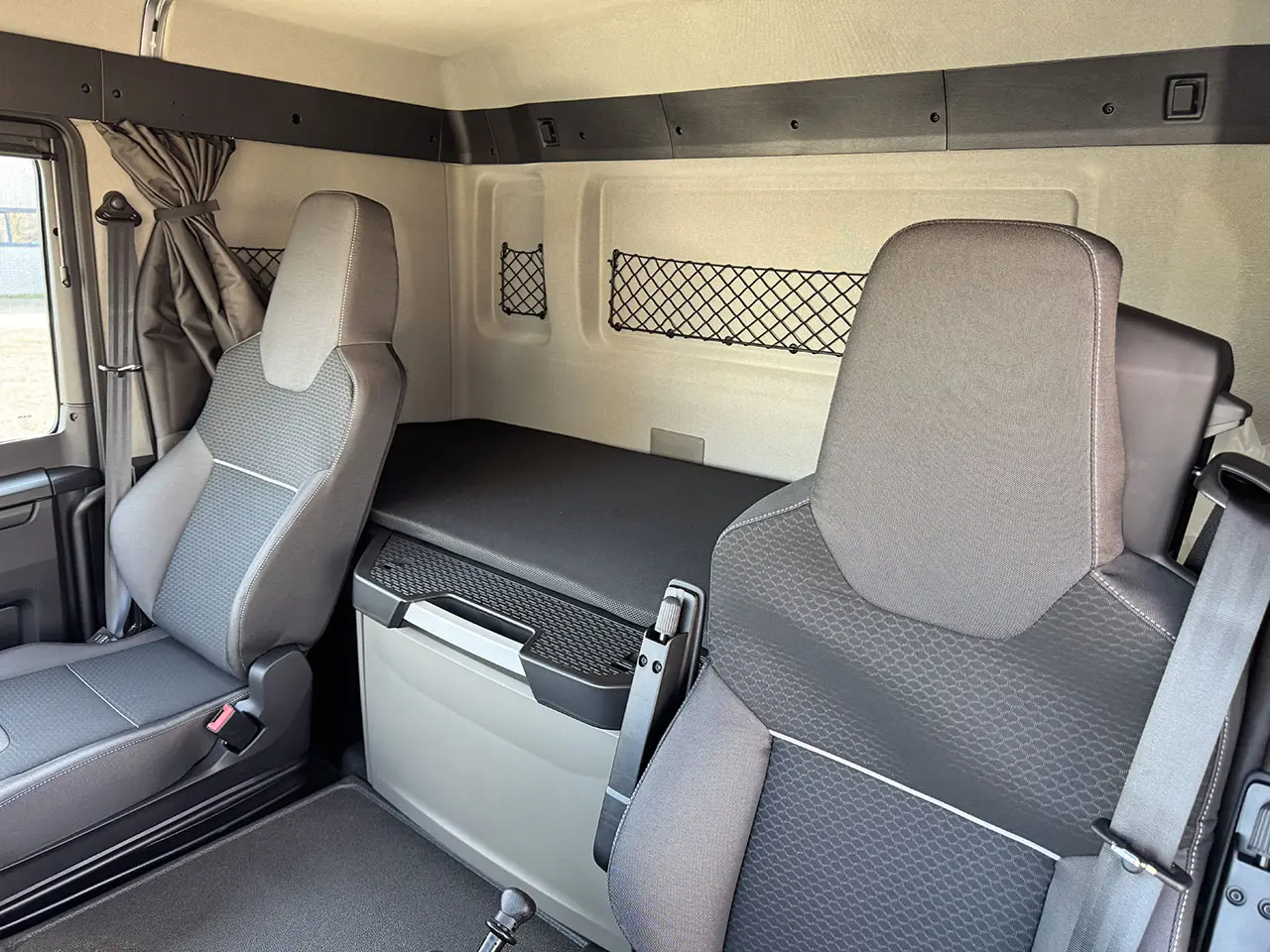 MAN TGS 18.440 BL SA 4x2 Tractor Head 11