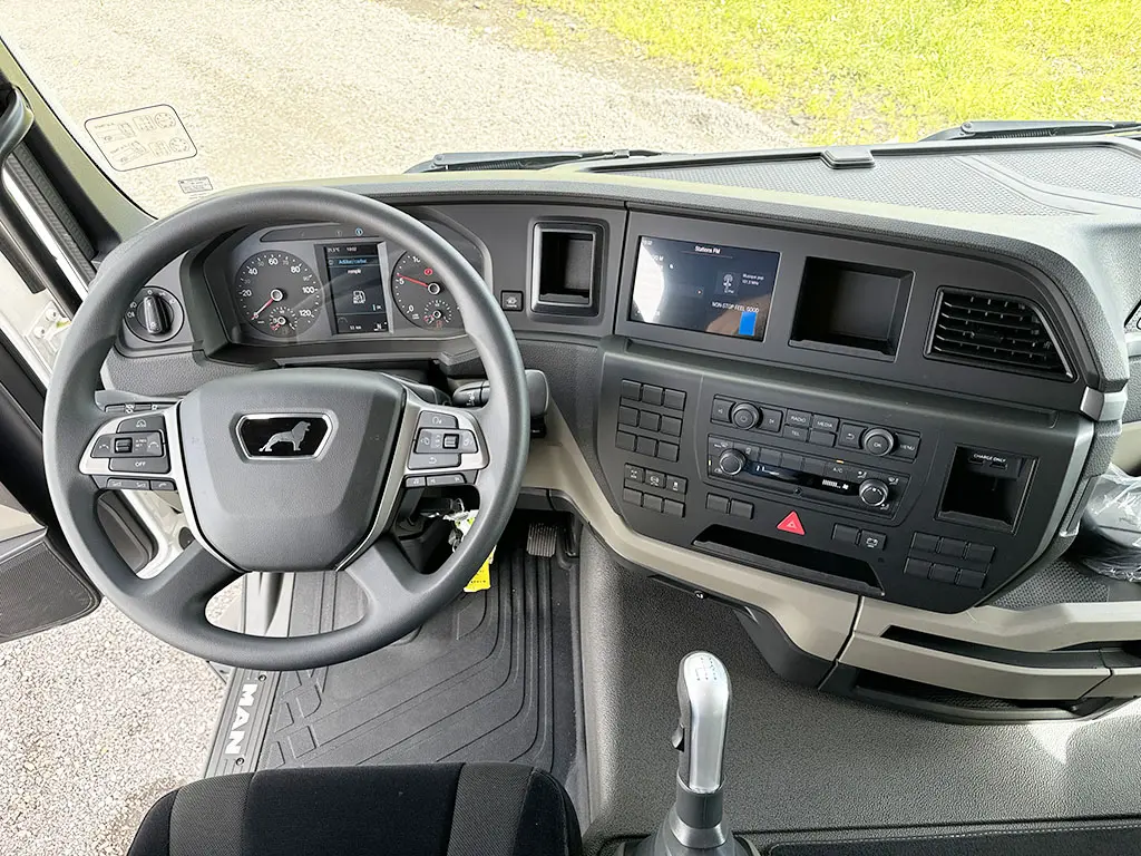 MAN TGS 22.480 BB SA 4x2 Tractor Head 10