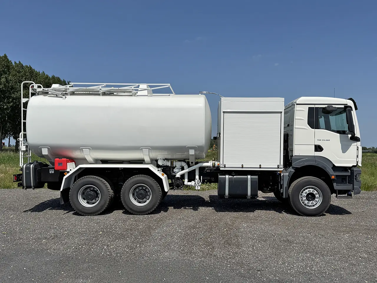 MAN TGS 33.360 BB CH Camion citerne à carburant pour l'aviation 6x4 5