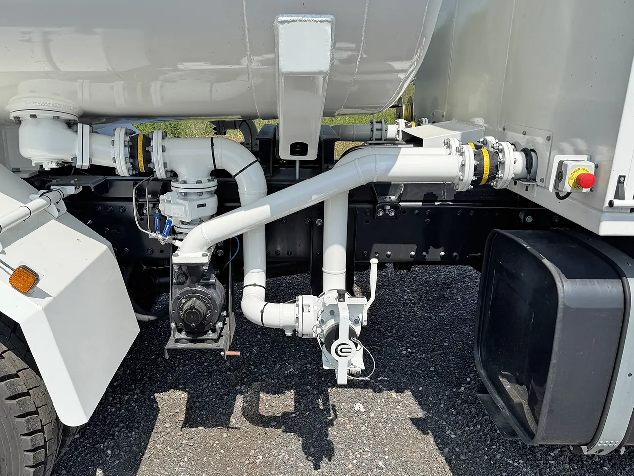 MAN TGS 33.360 BB CH Camion citerne à carburant pour l'aviation 6x4 14