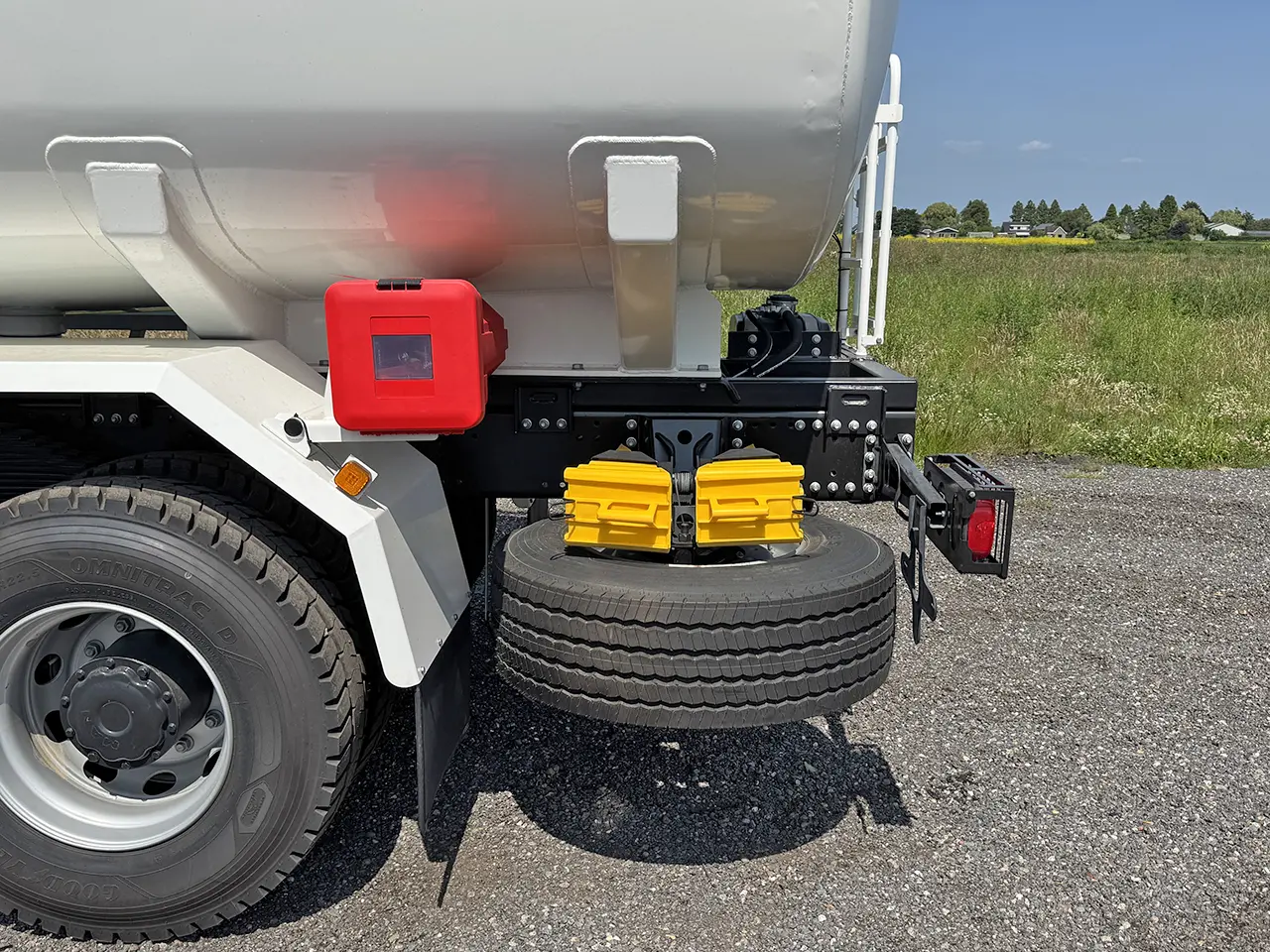 MAN TGS 33.360 BB CH Camion citerne à carburant pour l'aviation 6x4 20