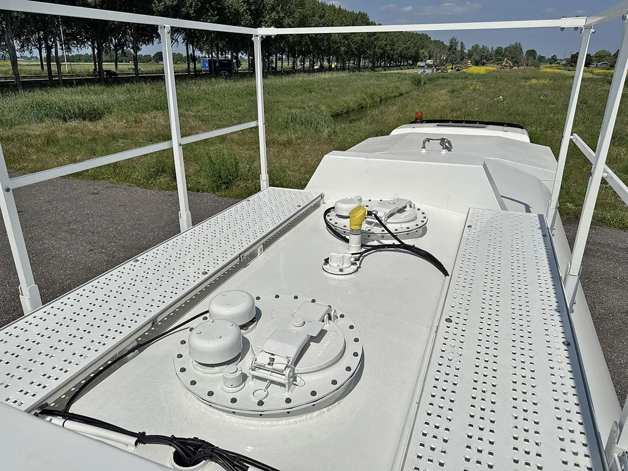 MAN TGS 33.360 BB CH Camion citerne à carburant pour l'aviation 6x4 22