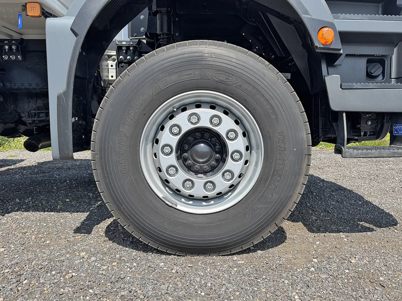 MAN TGS 33.360 BB CH Camion citerne à carburant pour l'aviation 6x4 23