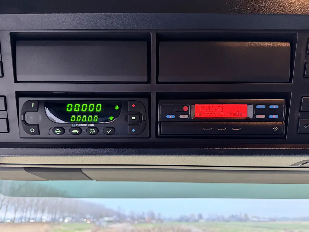 MAN TGS 33.360 BB CH 6x4 Véhicule frigorifique 11