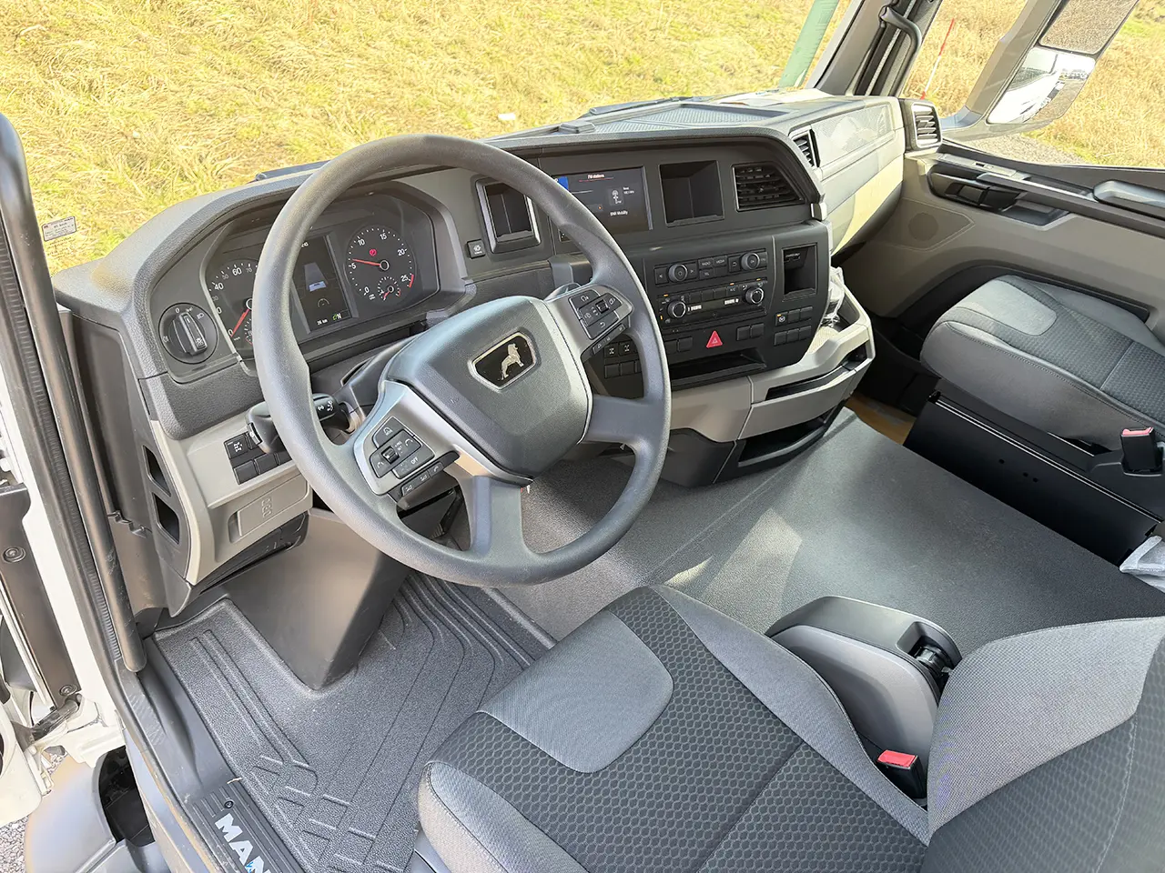 MAN TGS 33.400 BB CH Chassis Cabin 6x4 3