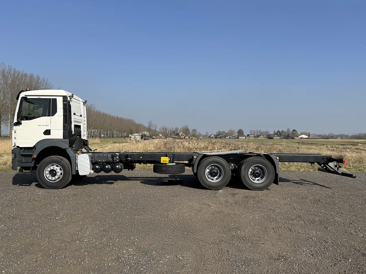 MAN TGS 33.400 BB CH 6x4 Chassis Cabin 7