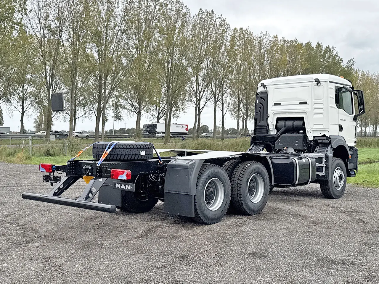 MAN TGS 33.400 BB CH 6x4 Châssis Cabine 2