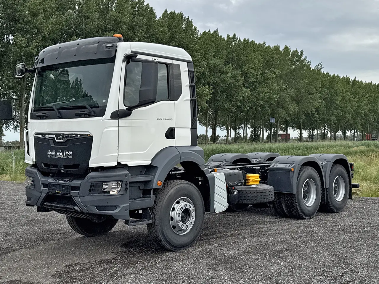 MAN TGS 33.400 BB CH B01 6x4 Chassis Cabin