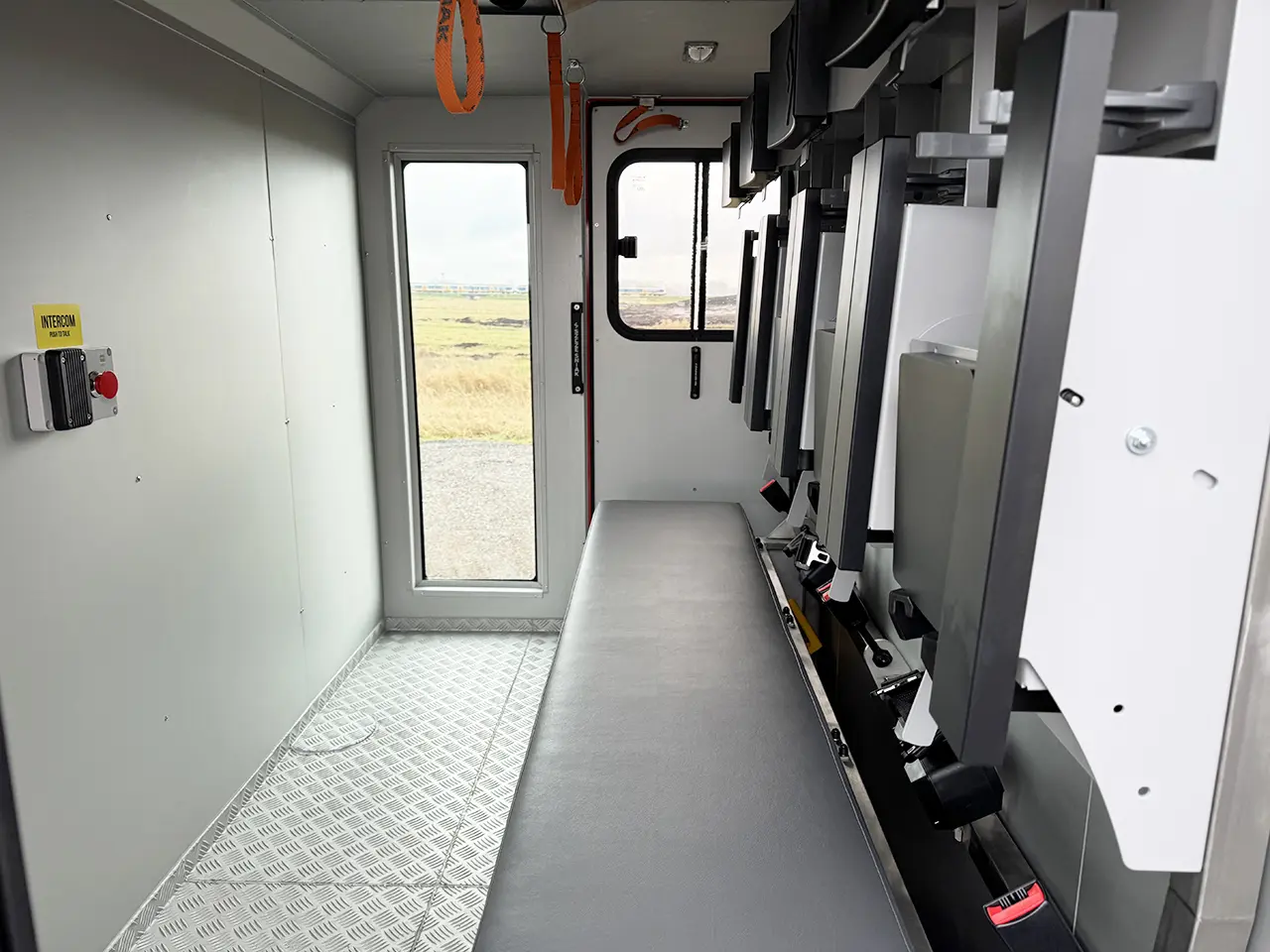 MAN TGS 33.400 BB CH Camion de pompiers 6x4 14