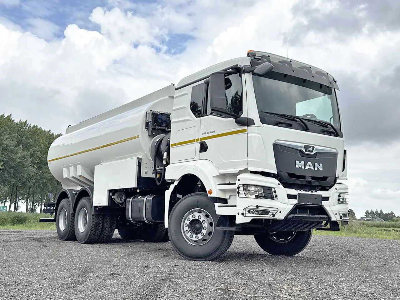 MAN TGS 33.400 BB CH Camion citerne à carburant 6x4 4