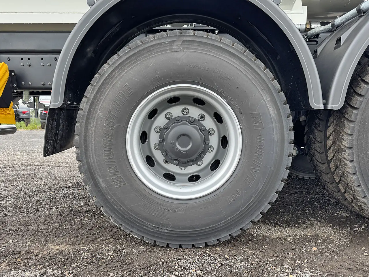 MAN TGS 33.400 BB CH 6x4 Fuel Tank Truck 19