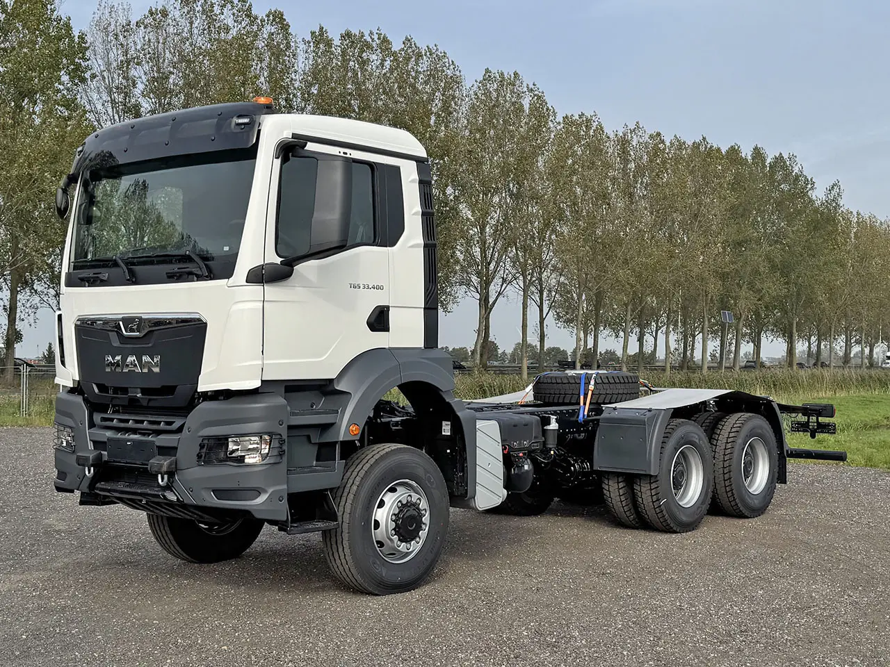 MAN TGS 33.400 BB CH Chassis Cabin 6x6