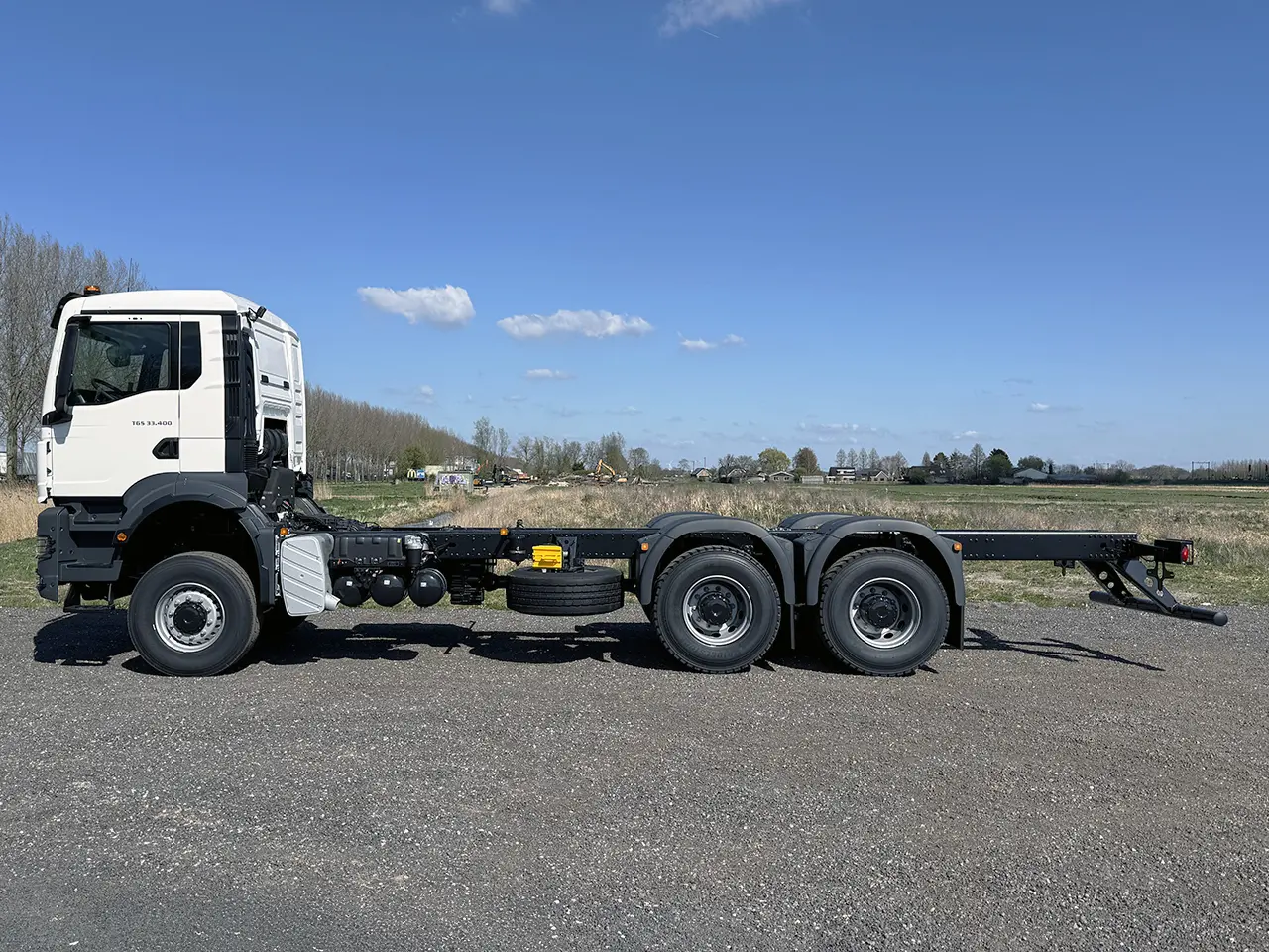 MAN TGS 33.400 BB CH 6x6 Chassis Cabin 7