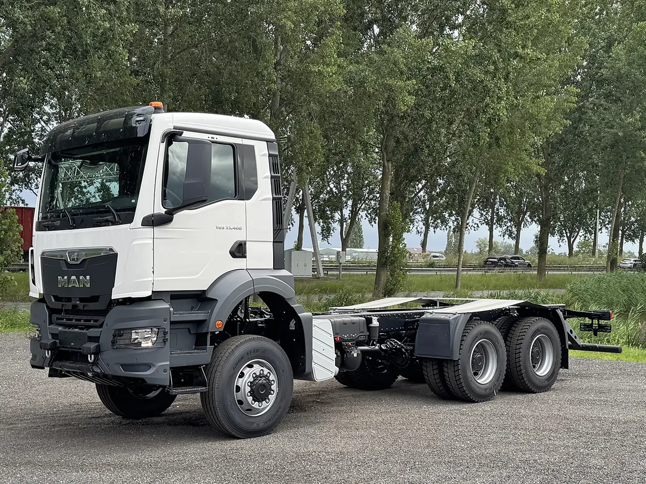 MAN TGS 33.400 BB CH Chassis Cabin 6x6