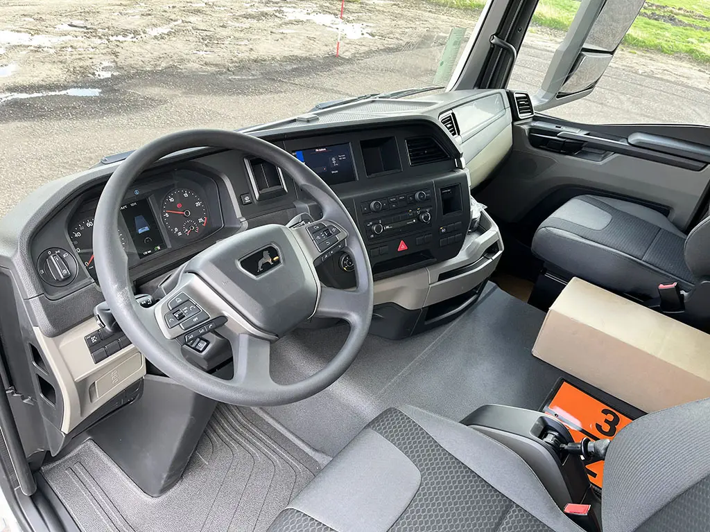 MAN TGS 33.400 BB CH Camion citerne à carburant 6x6