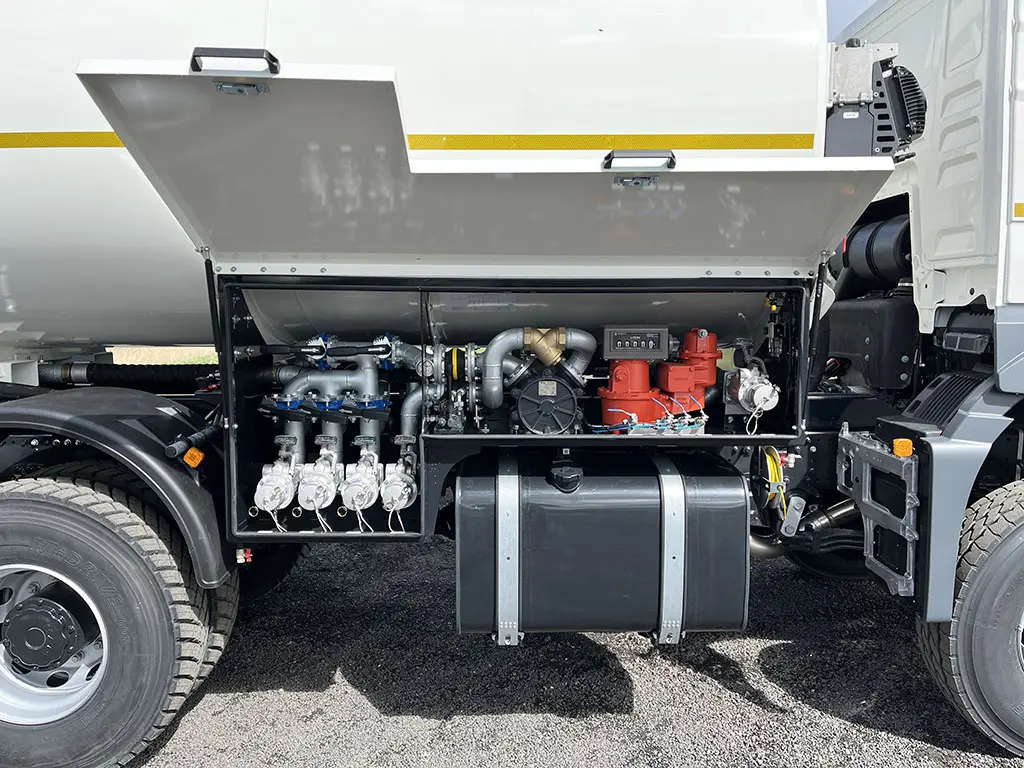 MAN TGS 33.400 BB CH 6x6 Fuel Tank Truck 14