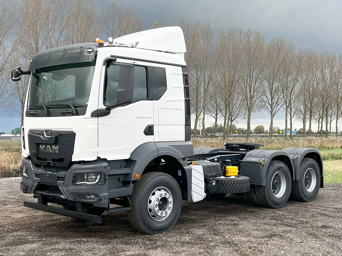 MAN TGS 33.440 BB SA 6x4 Tractor Head 1