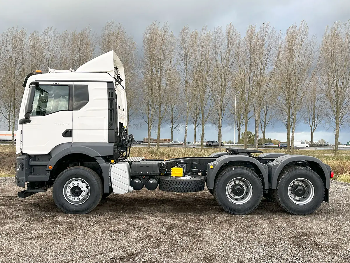 MAN TGS 33.440 BB SA 6x4 Tractor Head 2