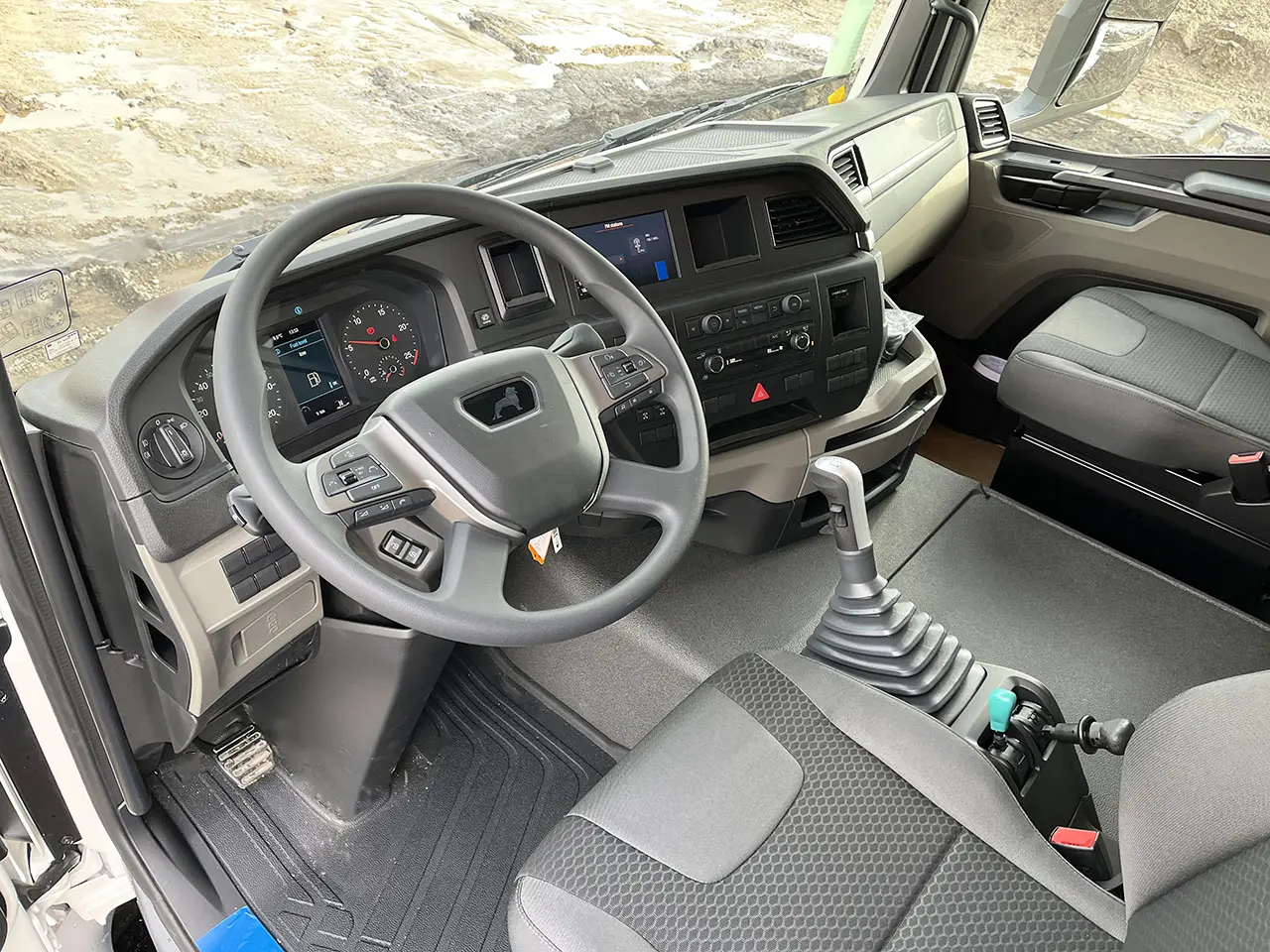 MAN TGS 33.440 BB SA 6x4 Tractor Head 8