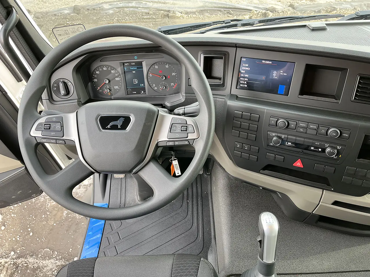 MAN TGS 33.440 BB SA 6x4 Tractor Head 9