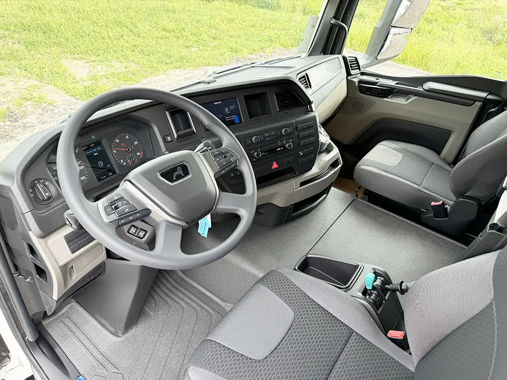 MAN TGS 33.440 BB SA 6x4 Tractor Head 3