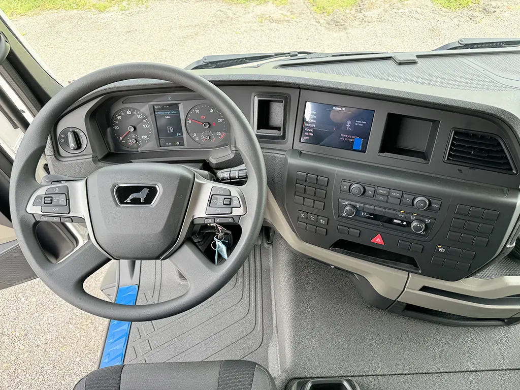 MAN TGS 33.440 BB SA 6x4 Tractor Head 10