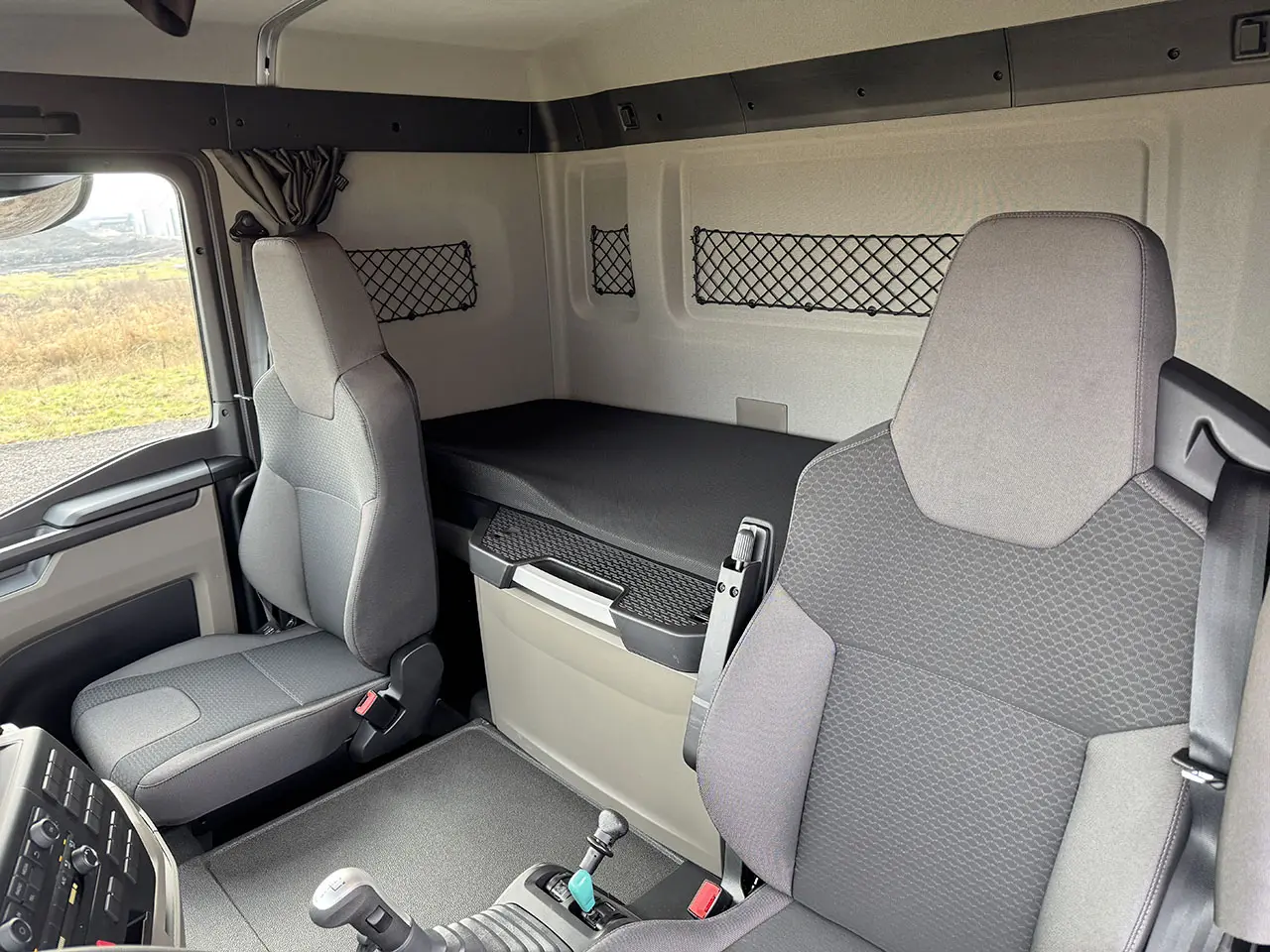 MAN TGS 33.440 BB SA 6x4 Tractor Head 11