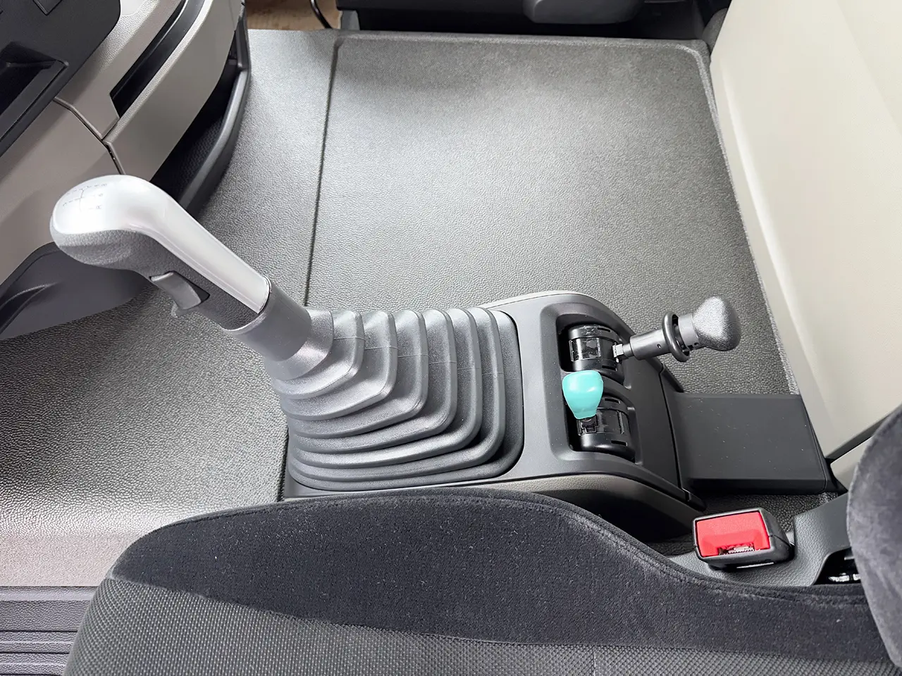 MAN TGS 33.440 BB SA 6x4 Tractor Head 12