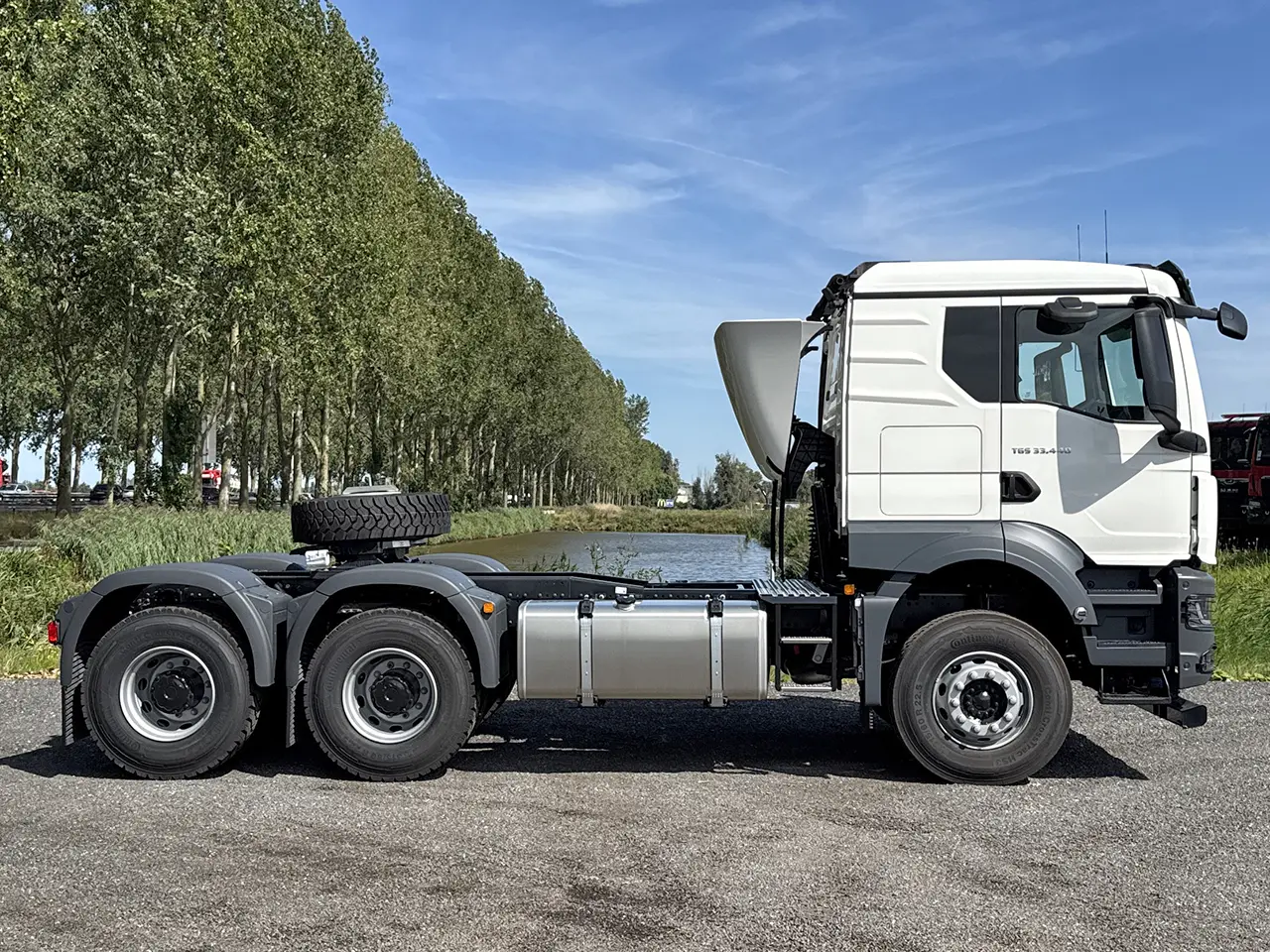 MAN TGS 33.440 BB SA Tractor Head 6x4 5