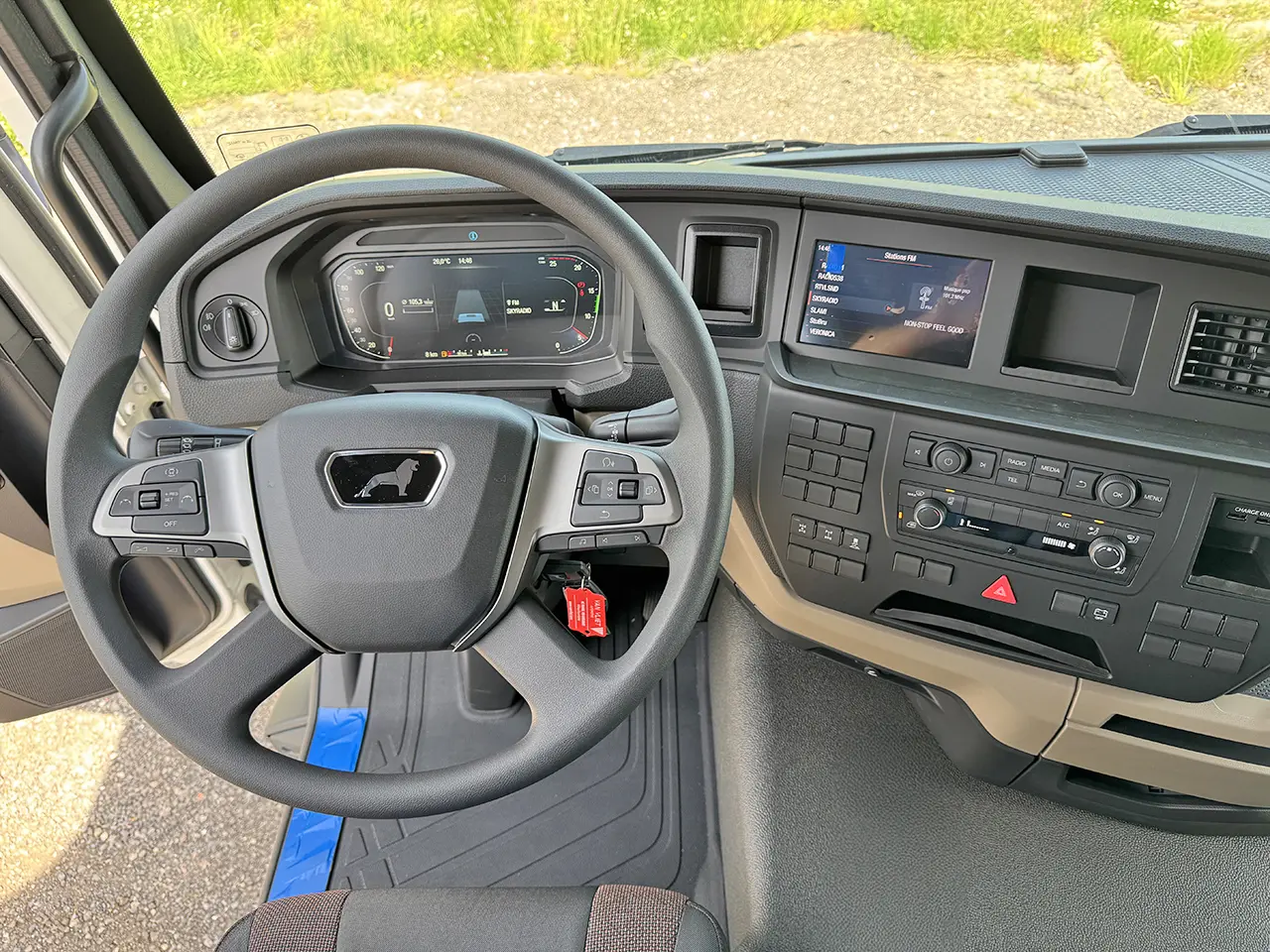 MAN TGS 33.440 BB SA Premium 6x4 Tractor Head 3