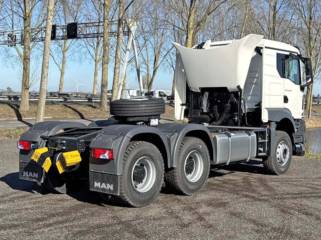 MAN TGS 33.440 BB SA Premium 6x4 Tractor Head