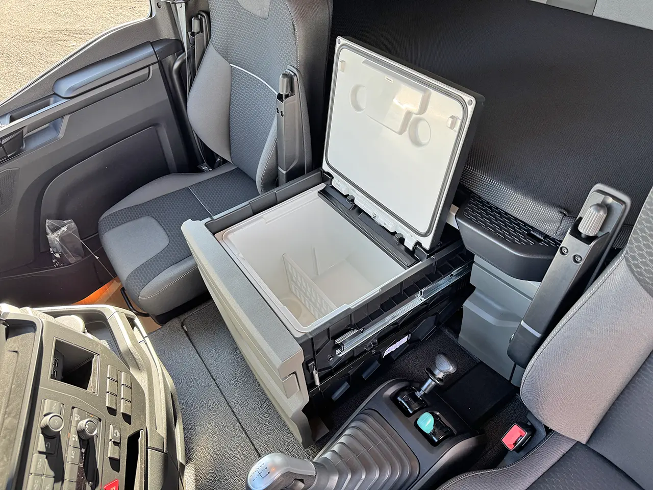 MAN TGS 33.440 BB SA Premium 6x4 Tractor Head 12