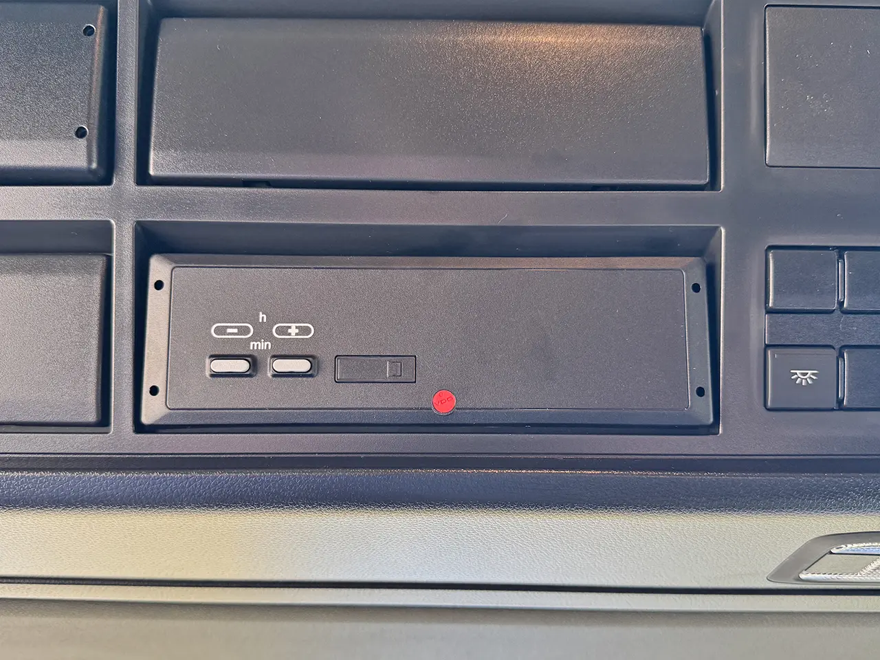 MAN TGS 33.440 BB SA Premium 6x4 Tractor Head 13