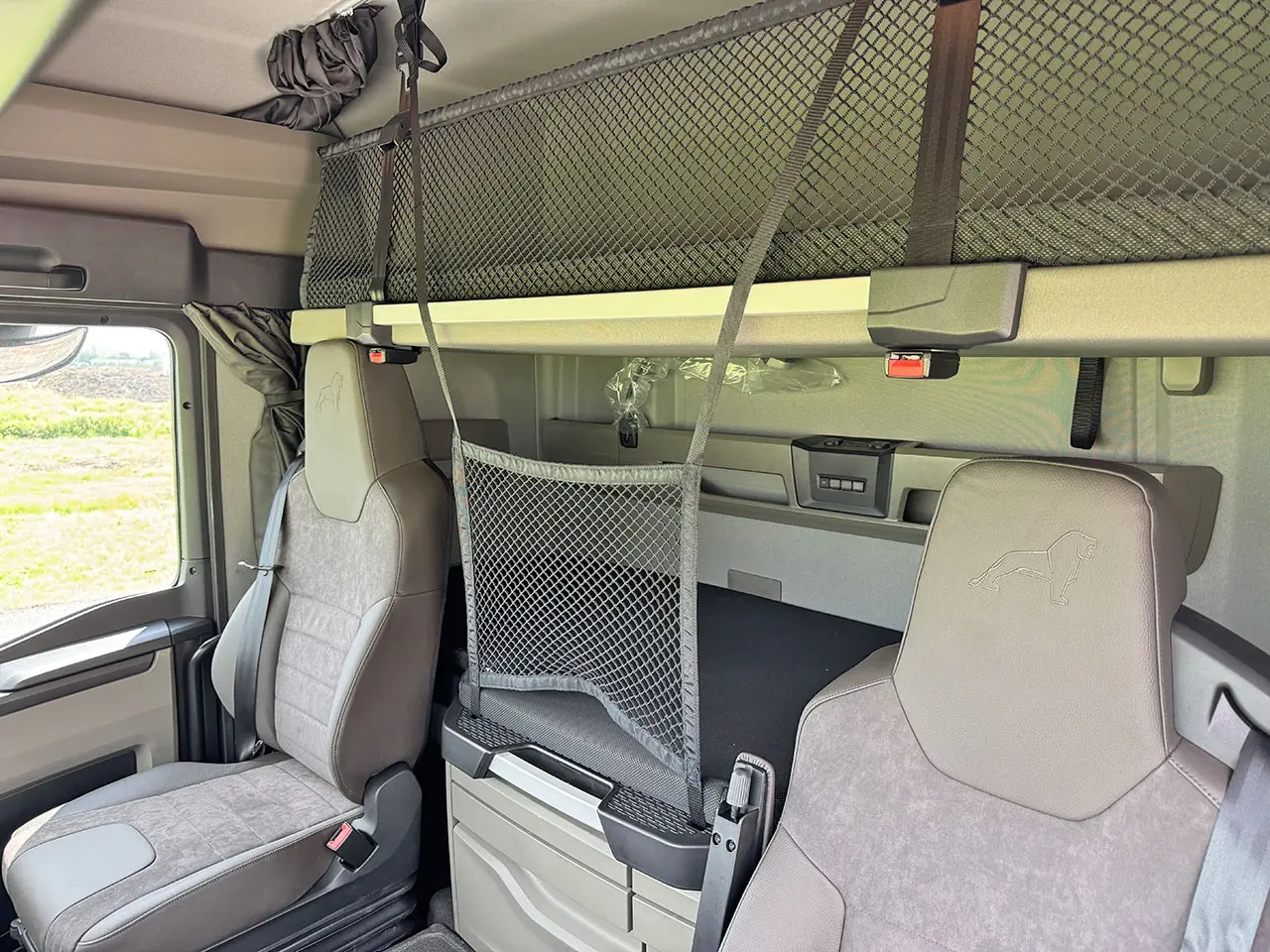 MAN TGS 33.480 BB SA 6x4 Tractor Head 11