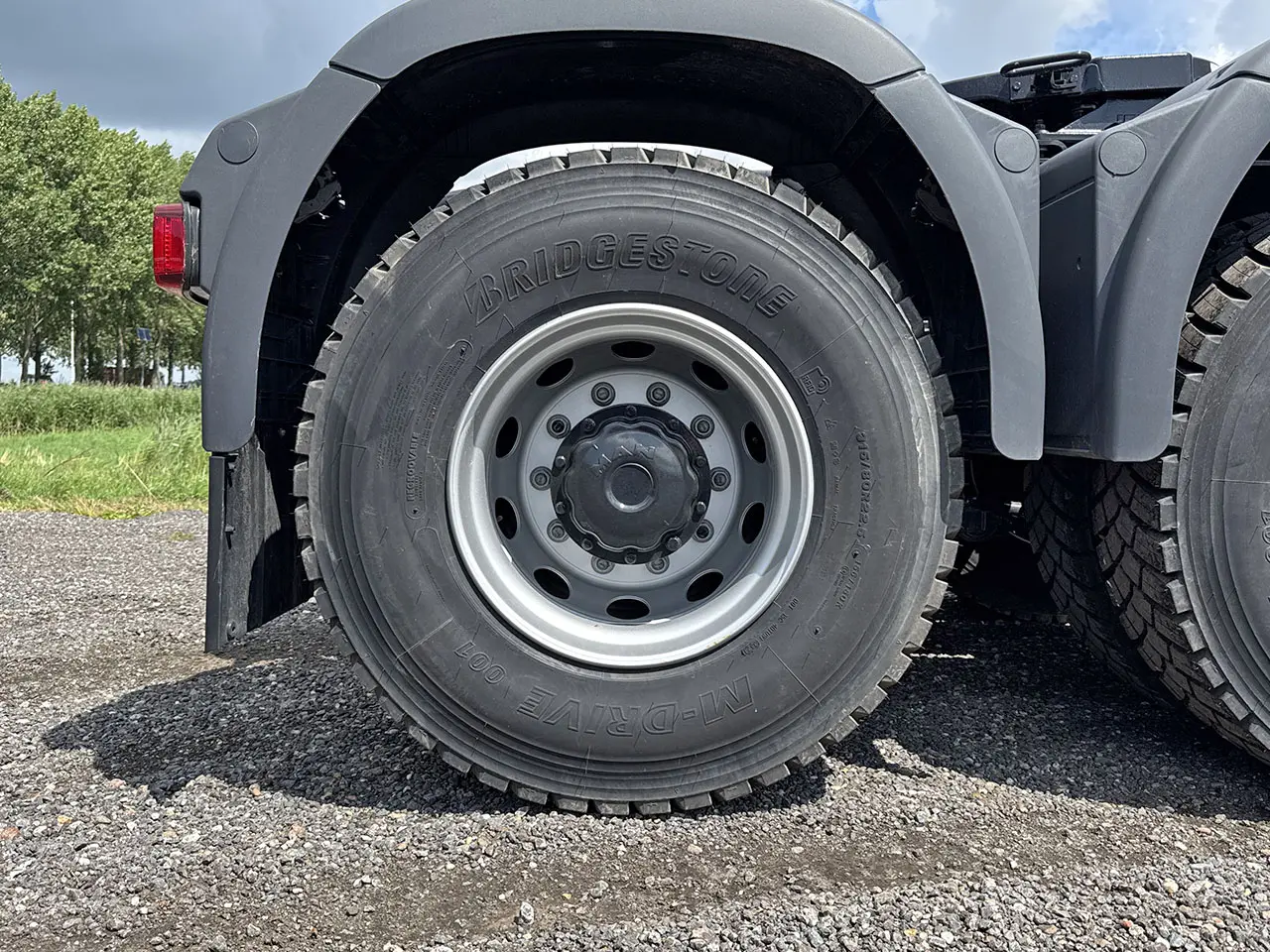 MAN TGS 33.480 BB SA 6x4 Tractor Head 17