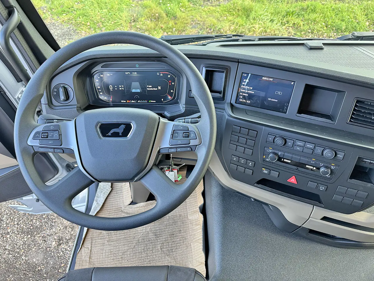 MAN TGS 33.480 BB SA 6x4 Tractor Head 11