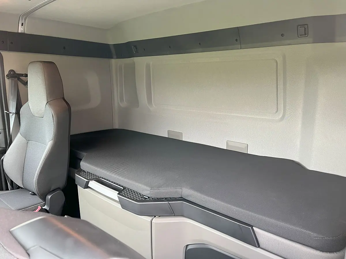 MAN TGS 40.480 BB SA 6x6 Tractor Head 11