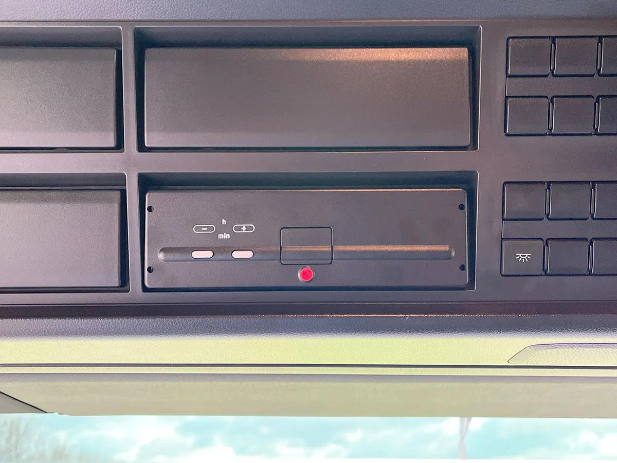 MAN TGS 40.480 BB SA 6x6 Tractor Head 12