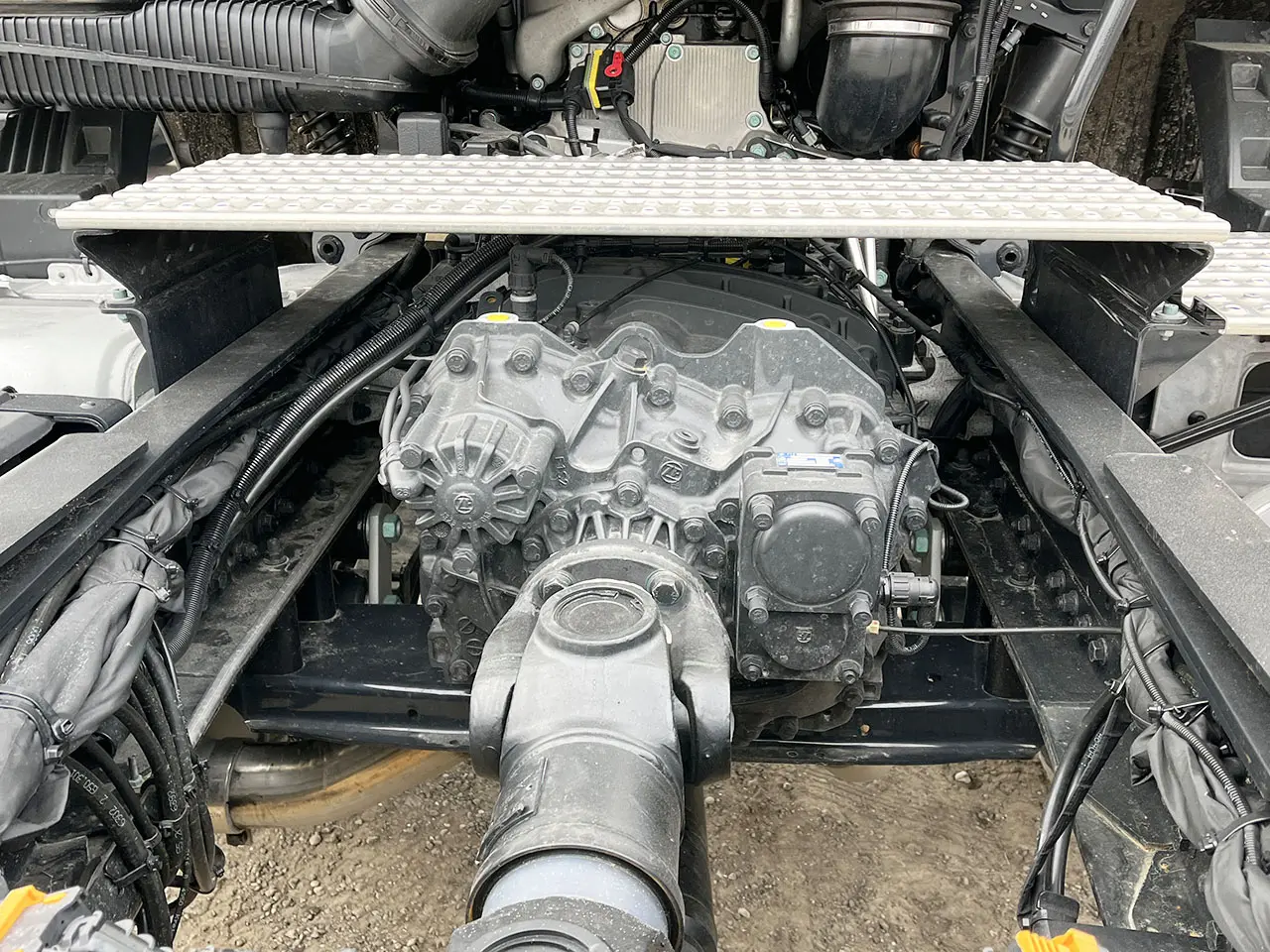 MAN TGS 40.480 BB SA 6x6 Tractor Head 13