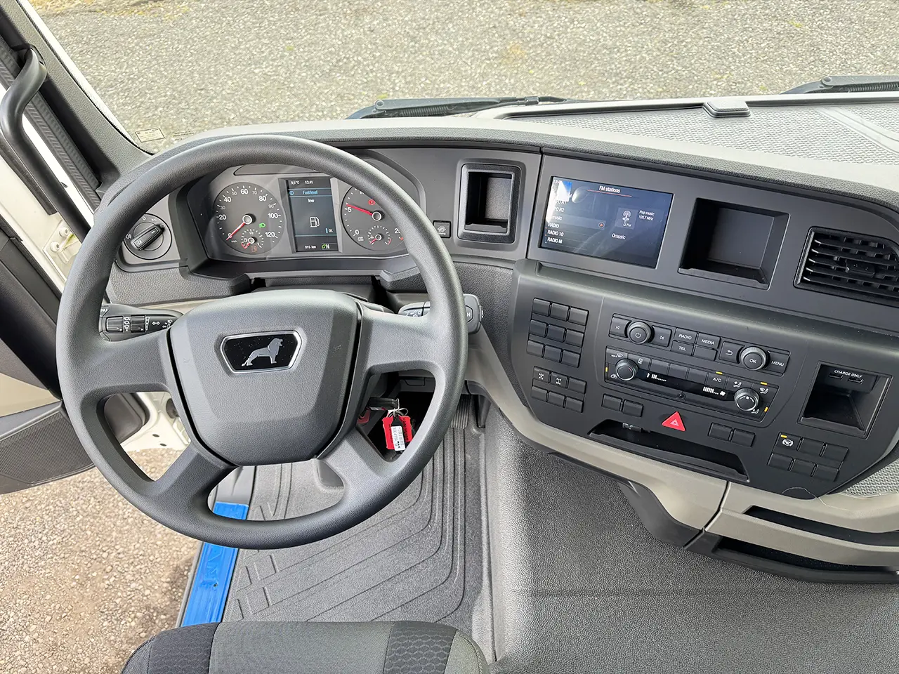 MAN TGS 41.400 BB CH 8x4 Chassis Cabin 10