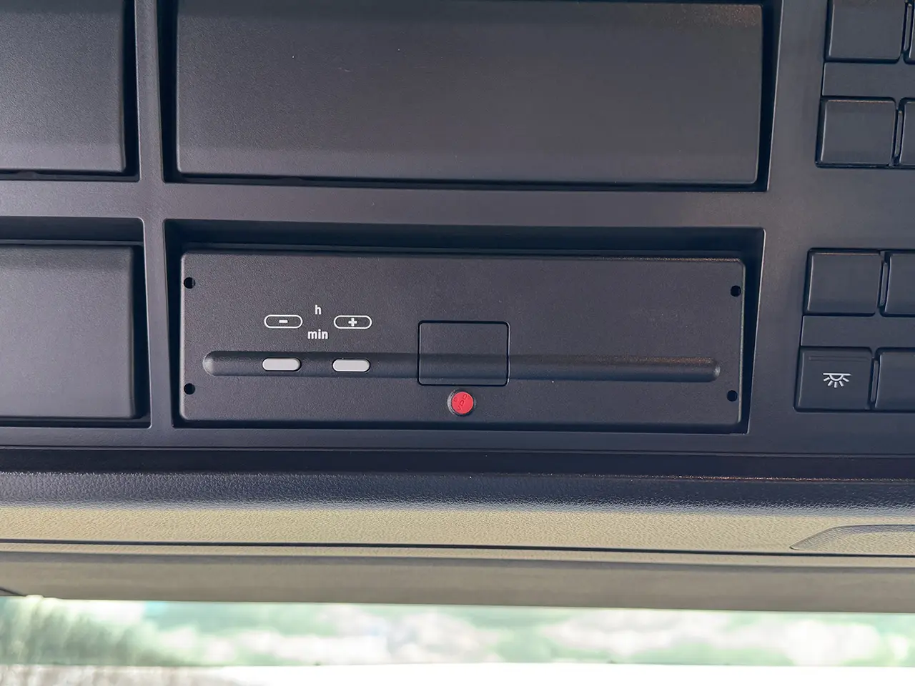 MAN TGS 41.400 BB CH 8x4 Chassis Cabin 11