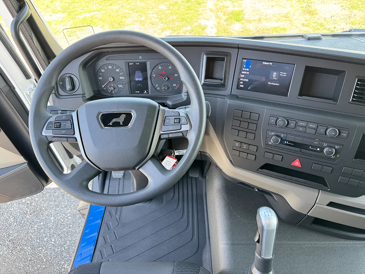 MAN TGS 41.400 BB CH 8x4 Chassis Cabin 8