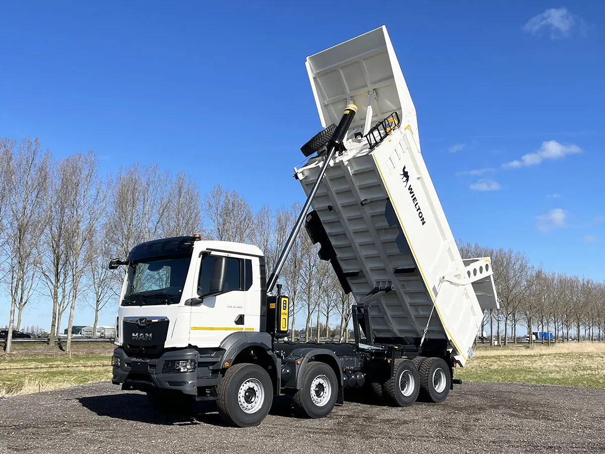MAN TGS 41.400 BB CH Benne basculante 8x4 12